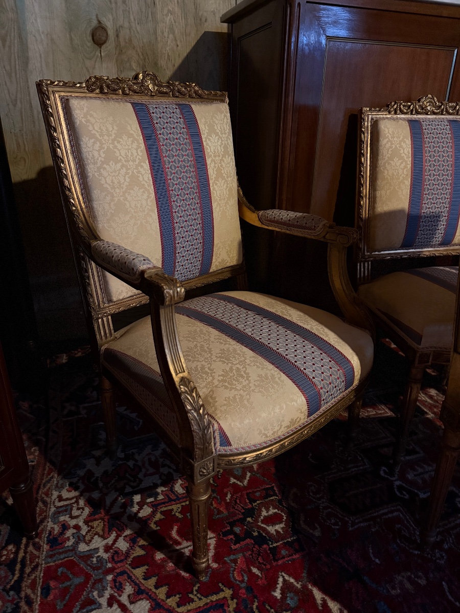 Set Of Four Louis XVI-style Chairs In Giltwood.-photo-4