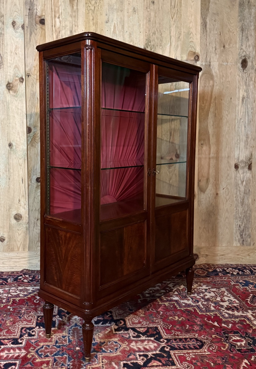 Vitrine de style Louis XVI en acajou. -photo-3