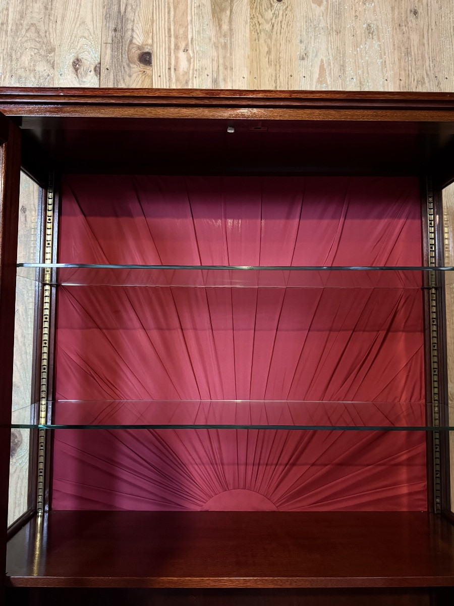Vitrine de style Louis XVI en acajou. -photo-1