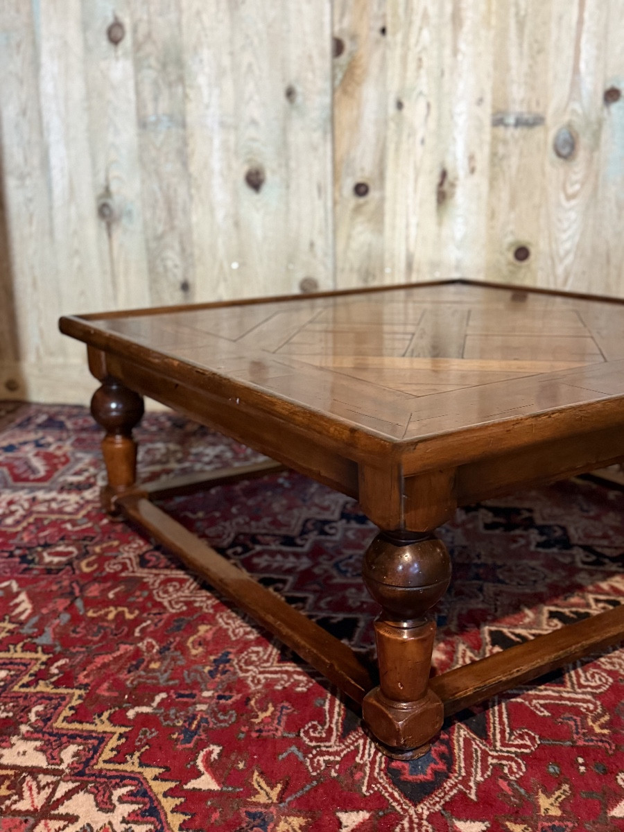 Table basse de style Louis XIII en chêne. -photo-3