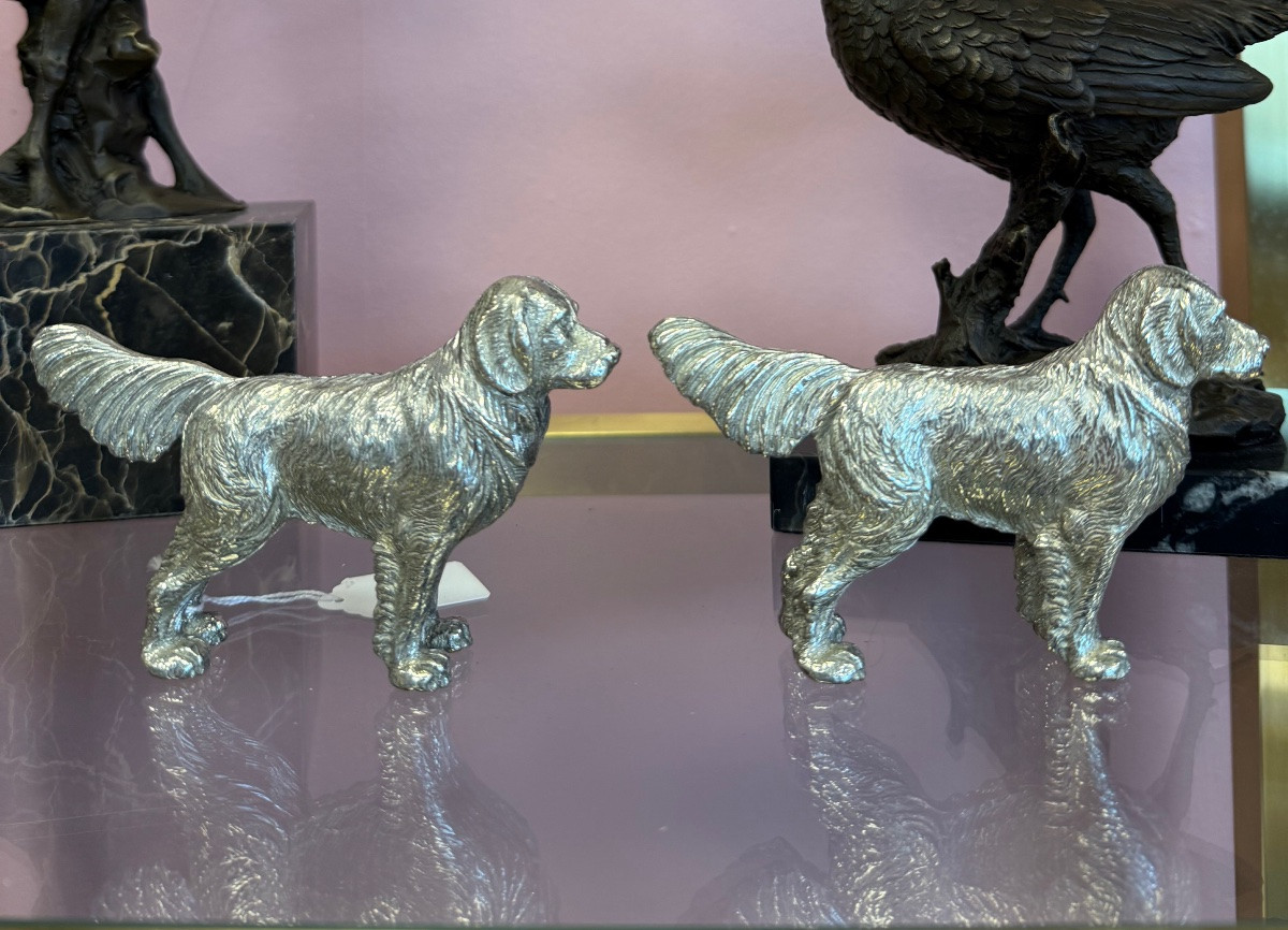 Salière poivrière en métal argenté représentant des chiens de chasse -photo-4