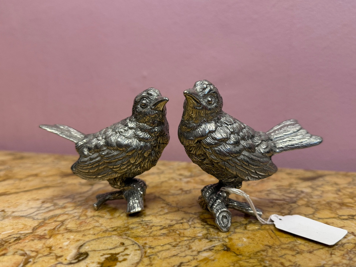 Pair Of Silver-plated Salt And Pepper Shakers Featuring A Pair Of Birds