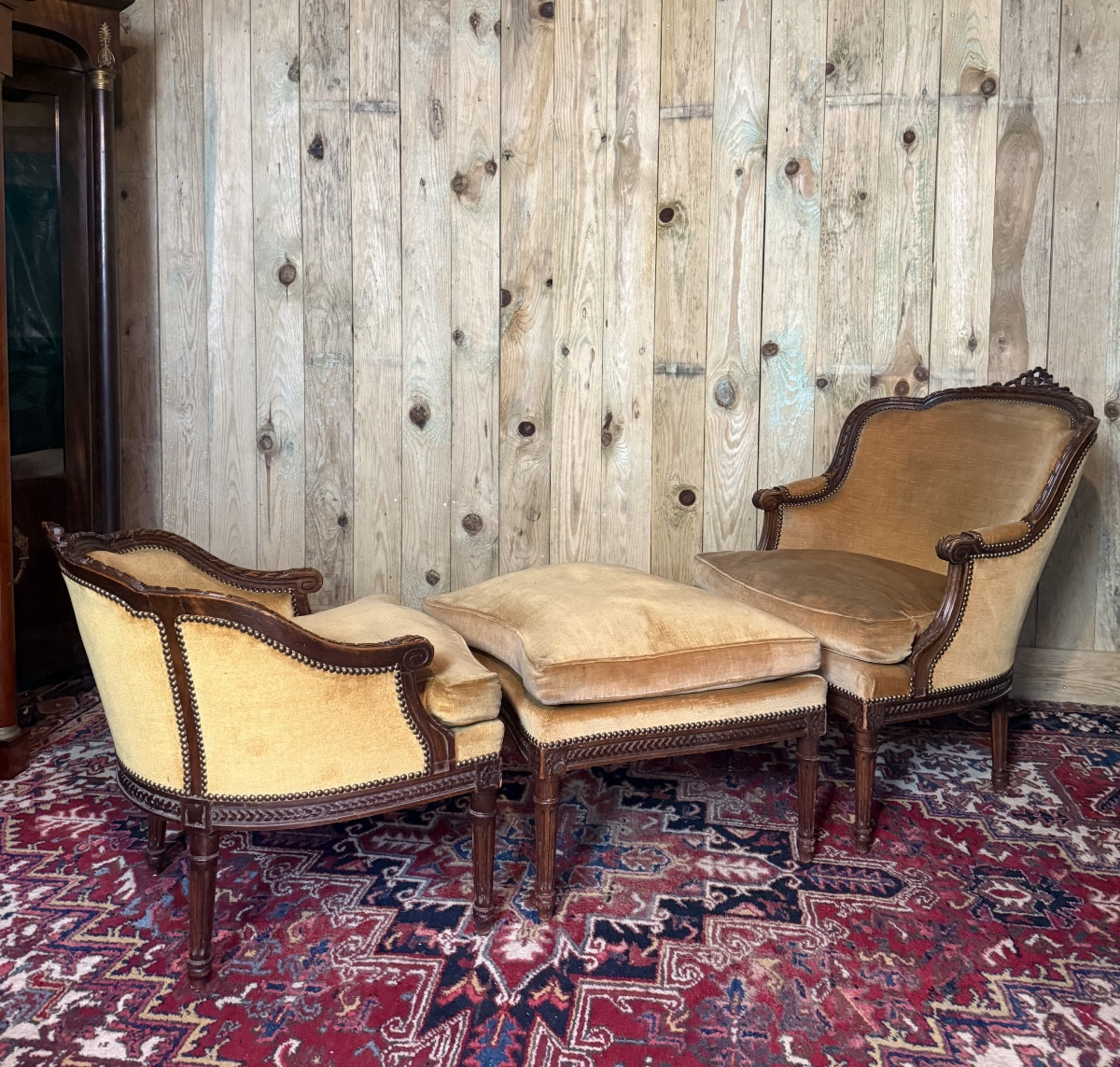 Duchesse Brisée In The Louis XVI Style In Natural Wood.