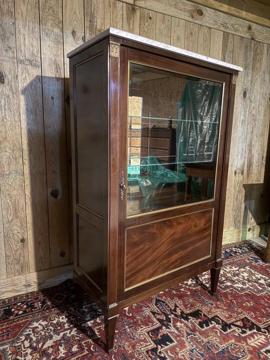 Vitrine/ Argentier de style Louis XVI en acajou. -photo-2