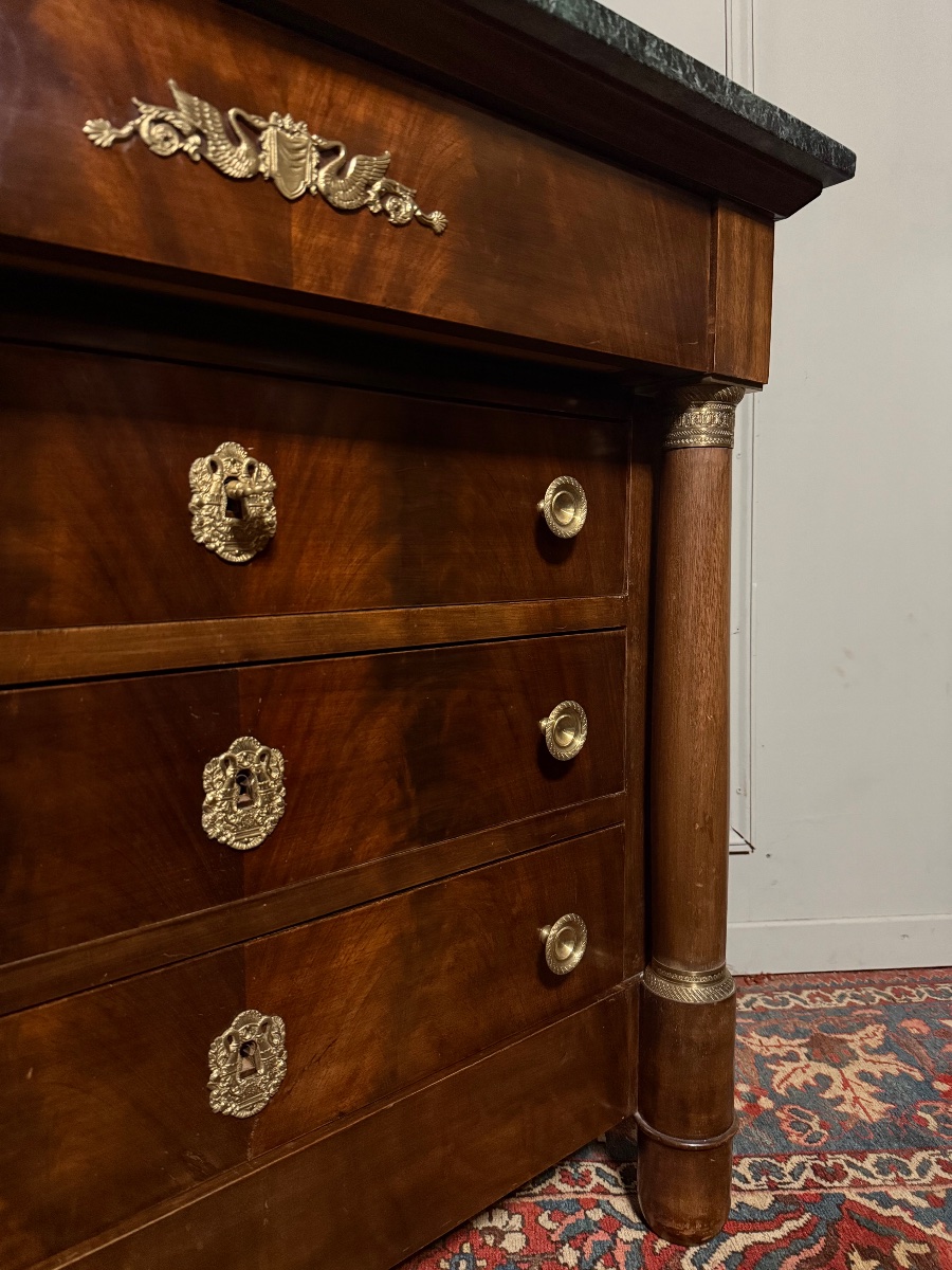 Petite commode de style Empire en acajou. -photo-3