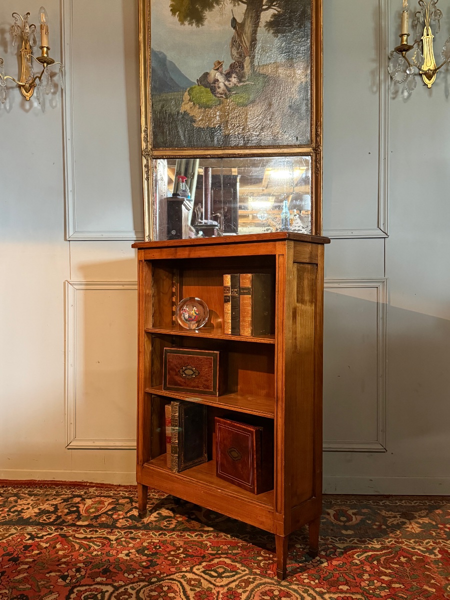 Bibus / Bibliothèque de style Louis XVI en bois naturel. -photo-1