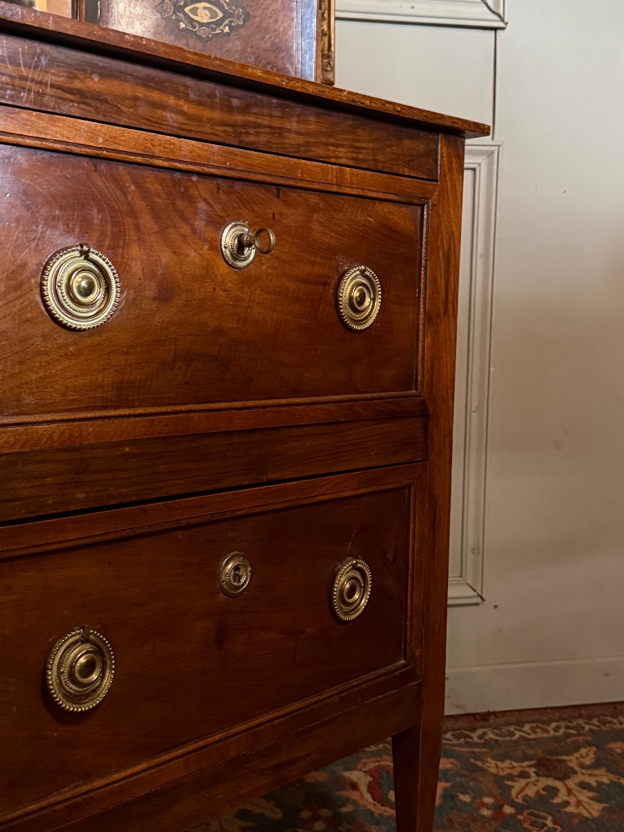 Petite commode de style Louis XVI en bois fruitier. -photo-3
