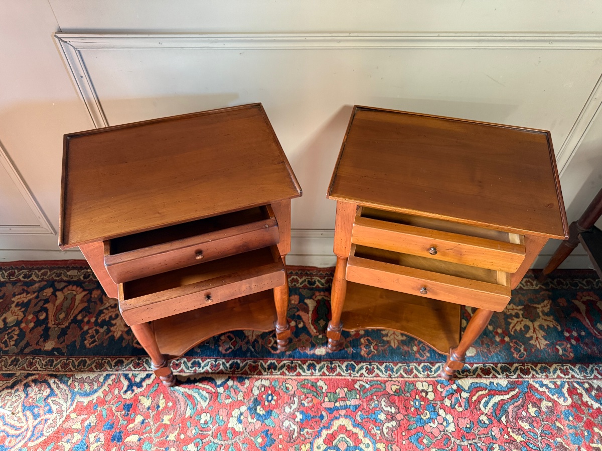 Paire de chevets ou tables chiffonnières en bois naturel. -photo-4