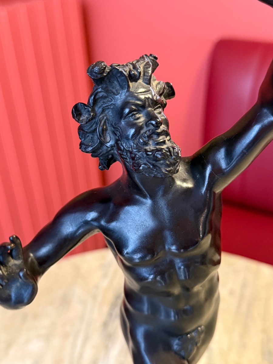 Bronze " Faune dansant de Pompeï " Bronze du grand tour sur marbre rouge griotte.-photo-2