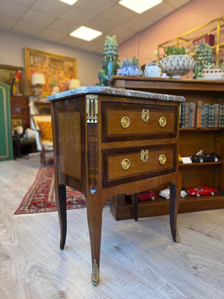 Commode transition  d'époque XVIII ème en marqueterie 