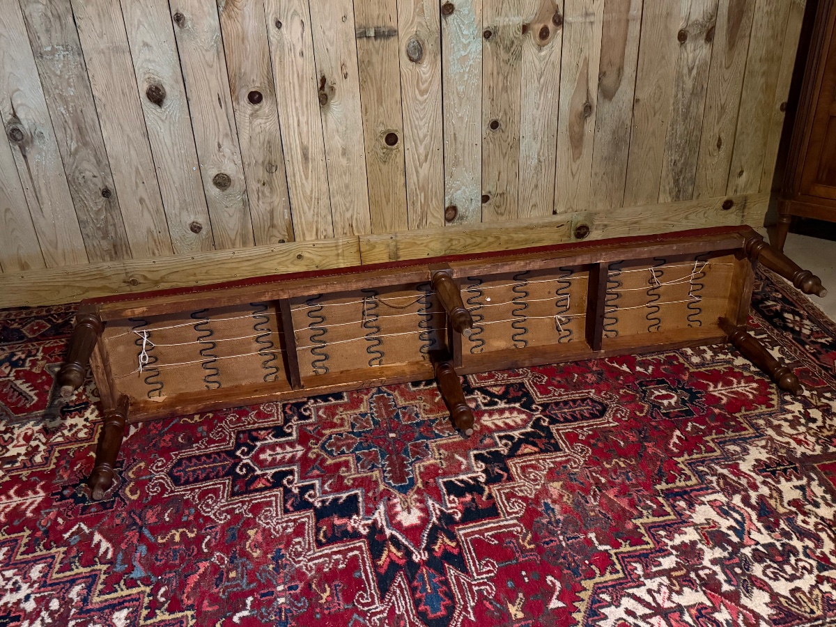 Banquette de vestibule en noyer, d'époque XIX ème. -photo-4