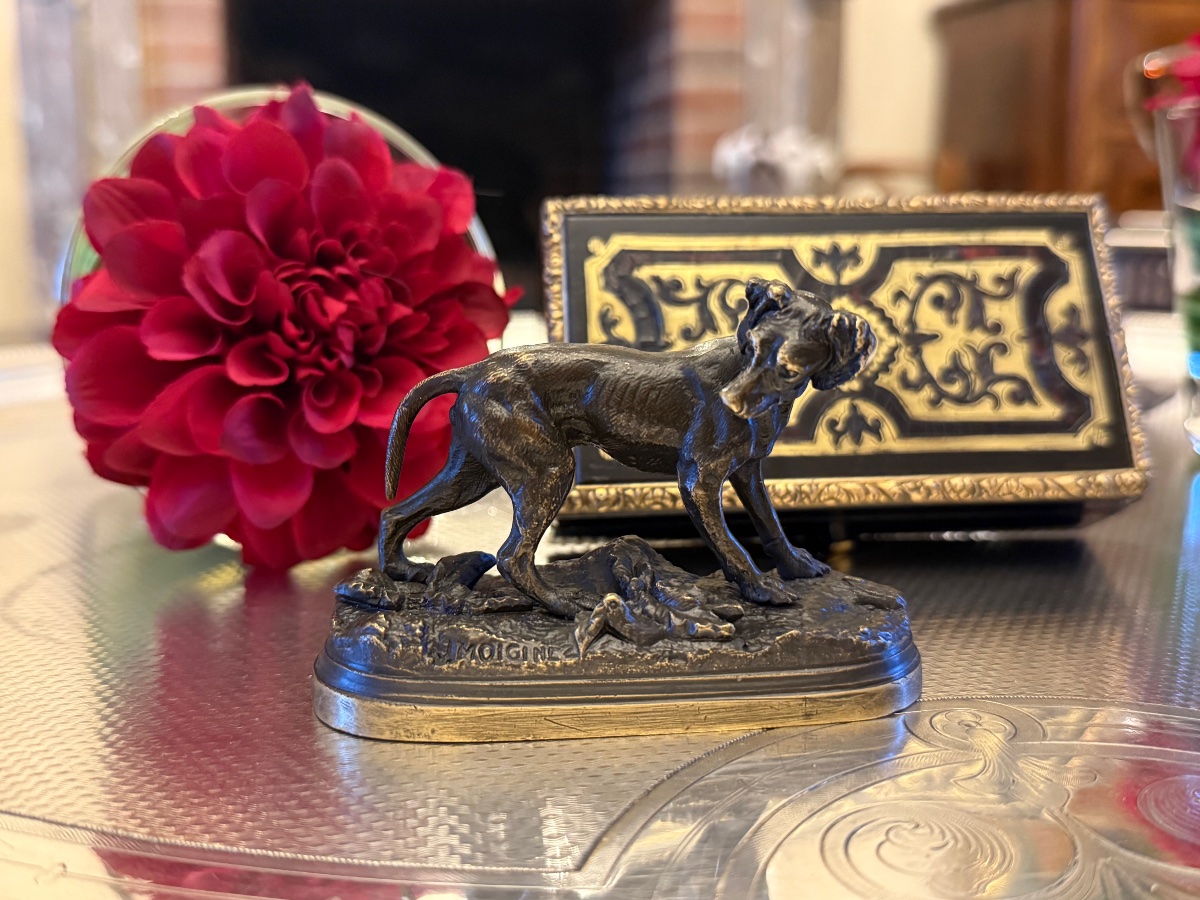 Petit bronze de chien de chasse signé Moigniez-photo-1