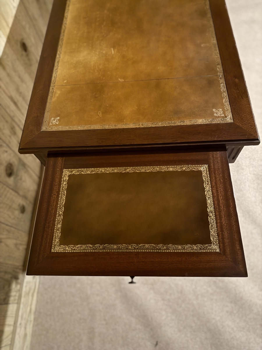 Louis XVI-style Desk, 20th Century-photo-1