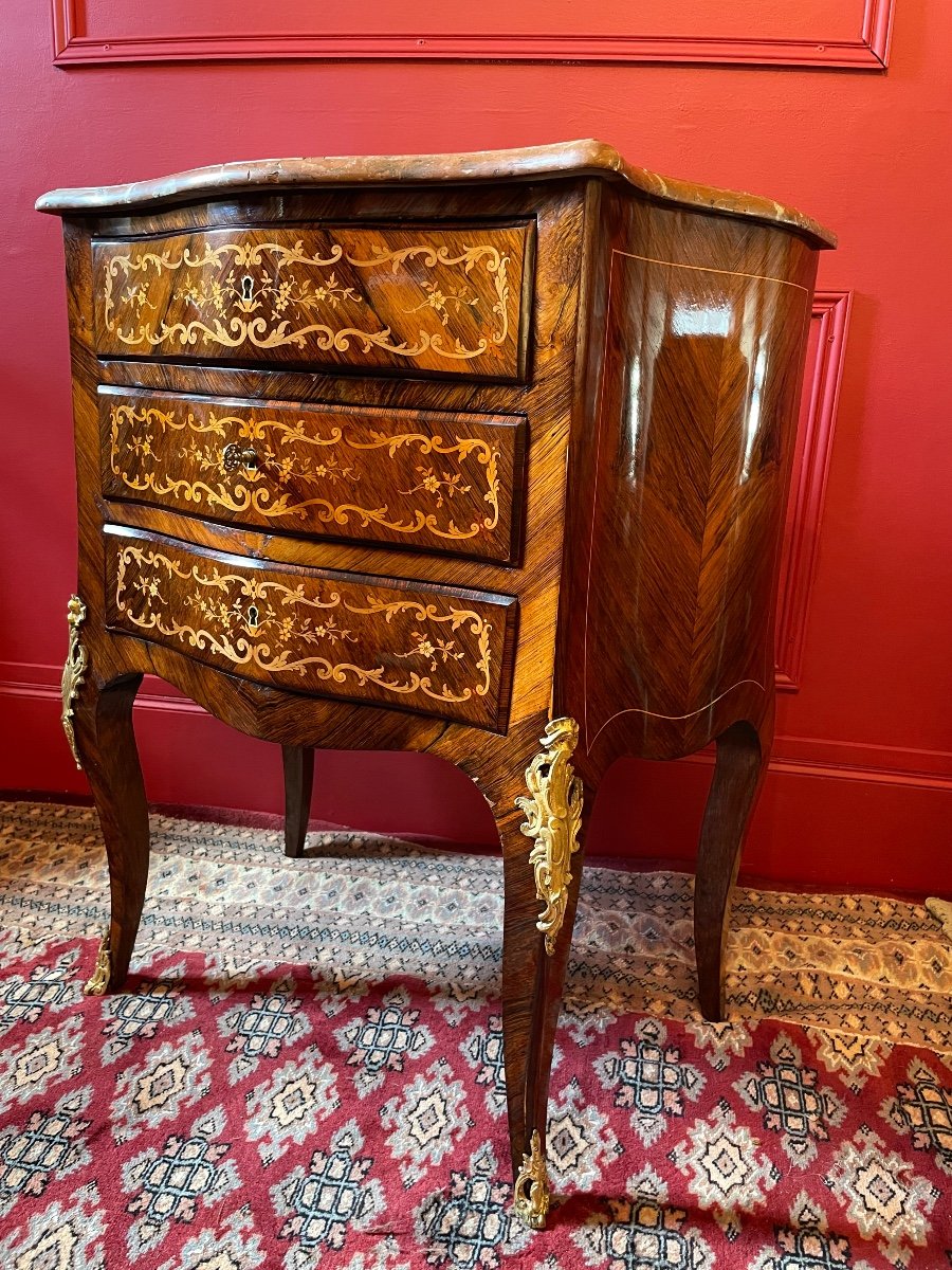 Commode De Style Louis XV En Marqueterie De Fleurs. -photo-3