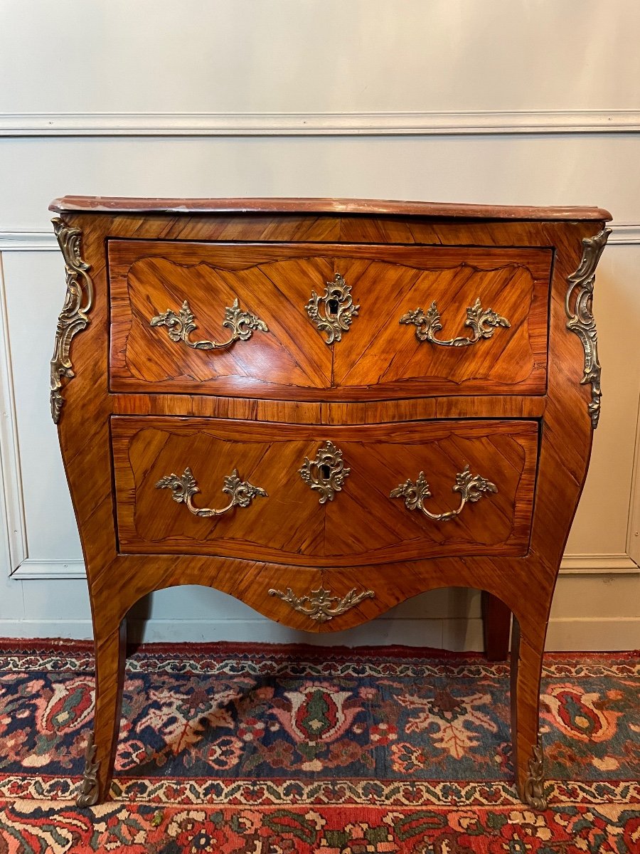 Petite Commode De Style Louis XV D’époque Fin XVIII ème 