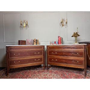 Paire de commodes de style Louis XVI 