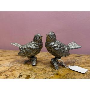 Pair Of Silver-plated Salt And Pepper Shakers Featuring A Pair Of Birds
