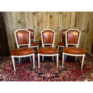 Suite de six chaises de style Louis XVI.