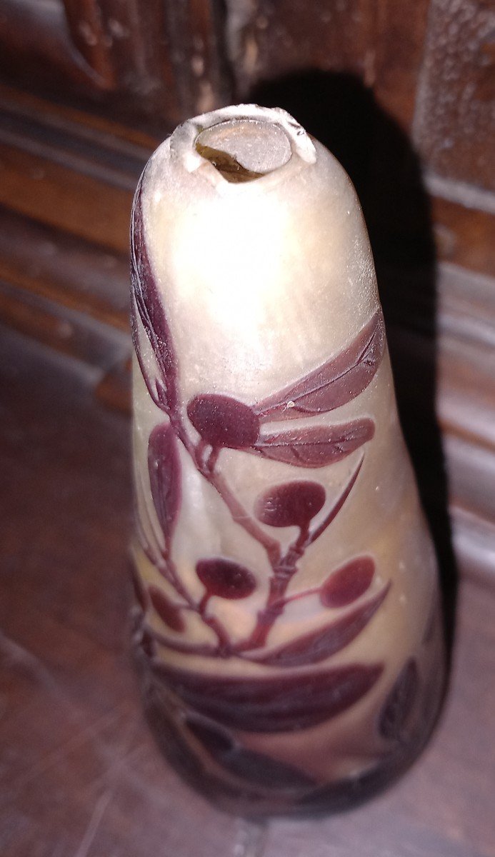 Petit vase signé Émile Gallé (1846 - 1904), XIXe siècle
