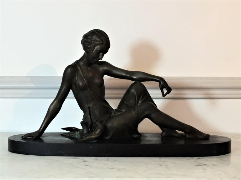 Sculpture En Marbre Noir De Godard Armand "jeune femme Assise Aux Colombes"  -  Art Déco -photo-6