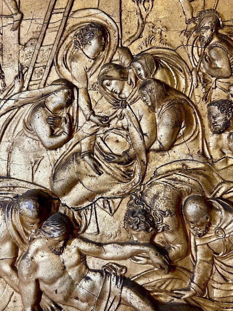 Paire de panneaux baroques du XVIIIe, moulures en stuc doré fixées sur des panneaux de bois-photo-1