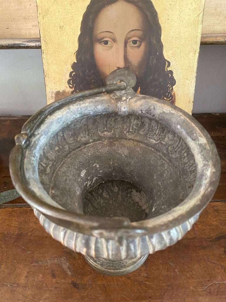 Seau à eau bénite en métal argenté d'époque Louis XIV Vers 1700-photo-3