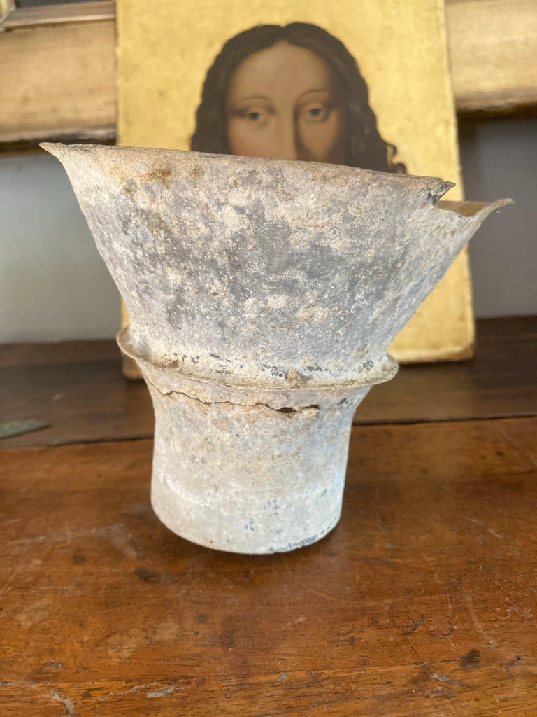 Seau à eau bénite en métal argenté d'époque Louis XIV Vers 1700-photo-4