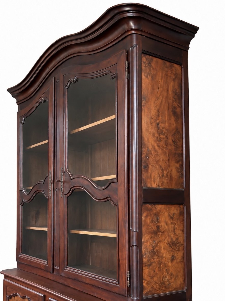 Important 18th Century French Louis XV Mahogany And Burr Walnut Port Cabinet-photo-1