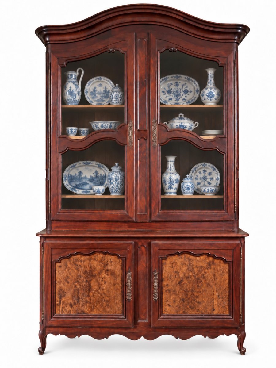 Important 18th Century French Louis XV Mahogany And Burr Walnut Port Cabinet-photo-5
