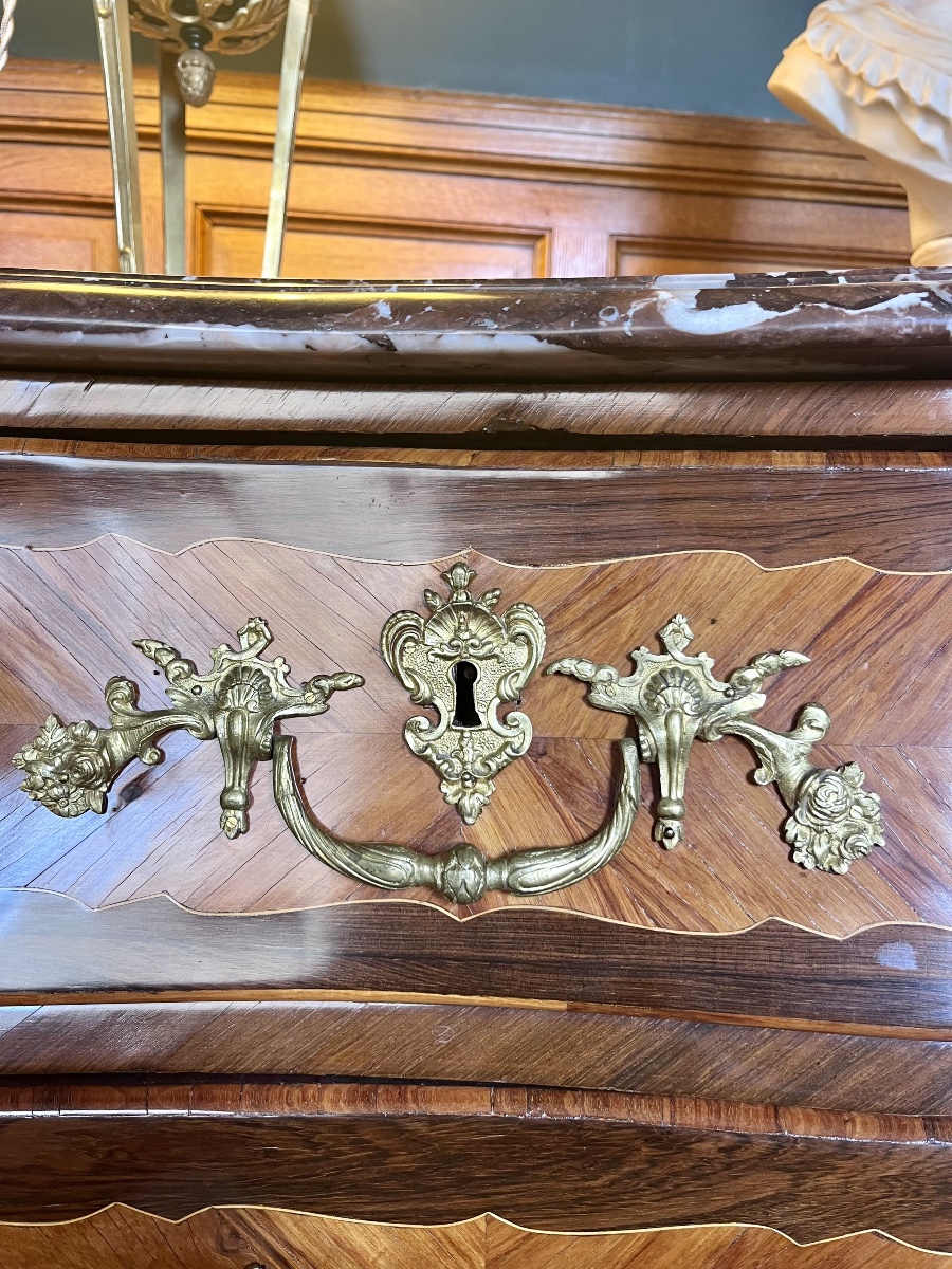 Louis XV-era Tomb-style Chest Of Drawers - 18th Century -photo-6