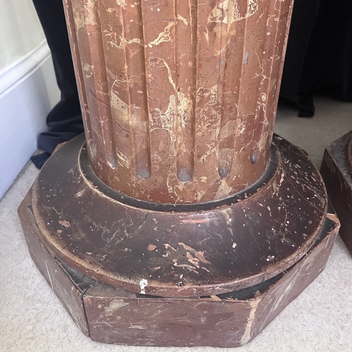 Paire De Colonnes En Bois Imitation Marbre - XIXème -photo-3