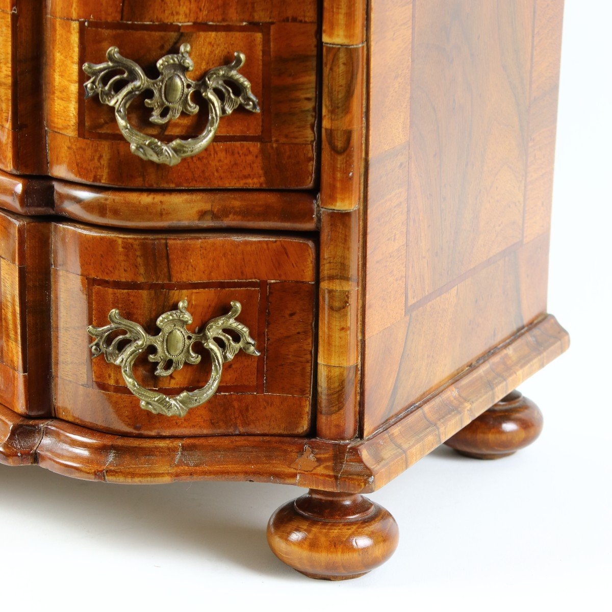 German Saxonian Baroque Style Miniature Walnut Veneer  Chest Of Drawers Or Commode-photo-4