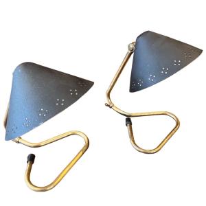 Paire de lampes de table du milieu du siècle avec abat-jour noirs percés par Erik Wärnå