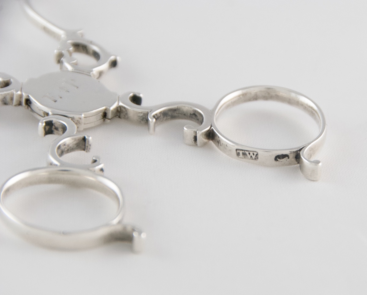 Georgian Sterling Silver Tea Tongs By Thomas Wallis I, London, Circa 1760 (sugar, Scissor Form)-photo-4