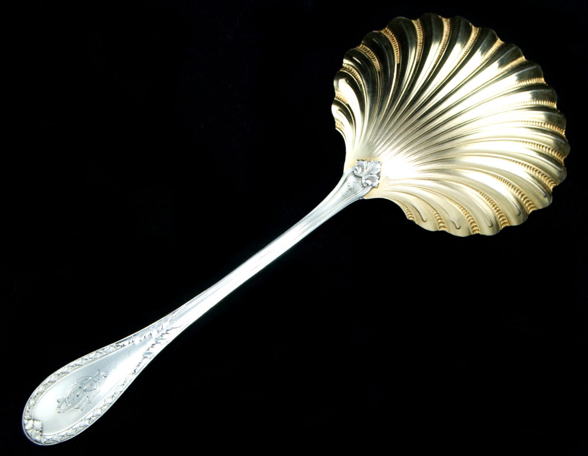 LAPARRA & GABRIEL à Paris – Cuiller ou pelle à fraise en argent massif et vermeil -photo-1