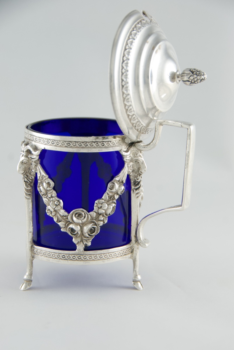 Louis XVI Mustard Pot In Blue Crystal And Solid Silver With Ram’s Heads-photo-3