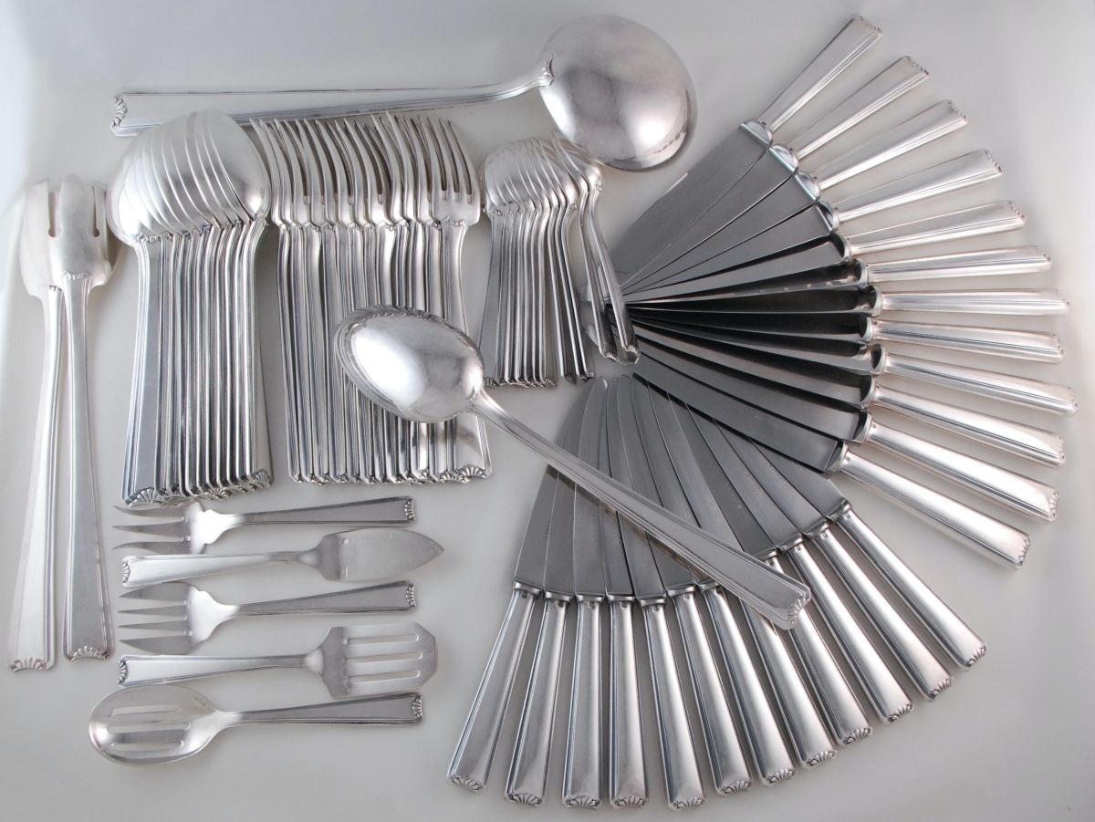 Ercuis à Paris - Art Deco Silver-plated 69-piece 12-person Household Set, Cambodia