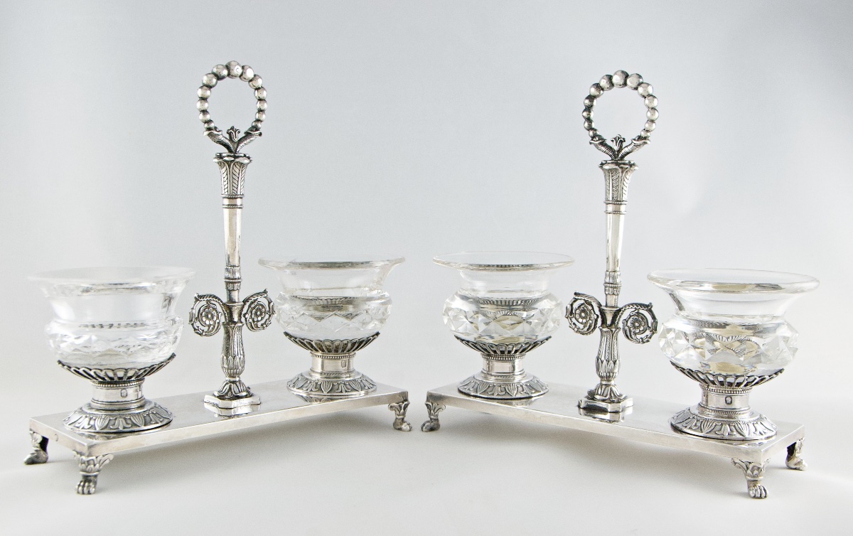 Paris 1819-1838 – Paire de salières doubles en argent massif par Q BASCHELET, poinçon Vieillard