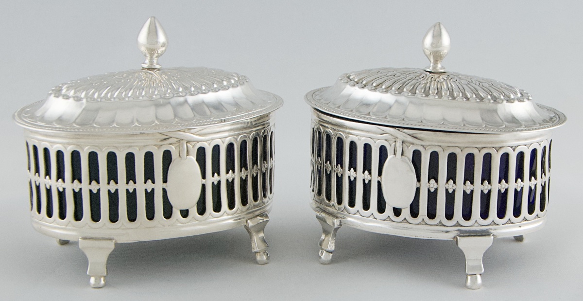 Paris 1787 – Pair Of Louis XVI Period Covered Salt Cellars In Solid Silver