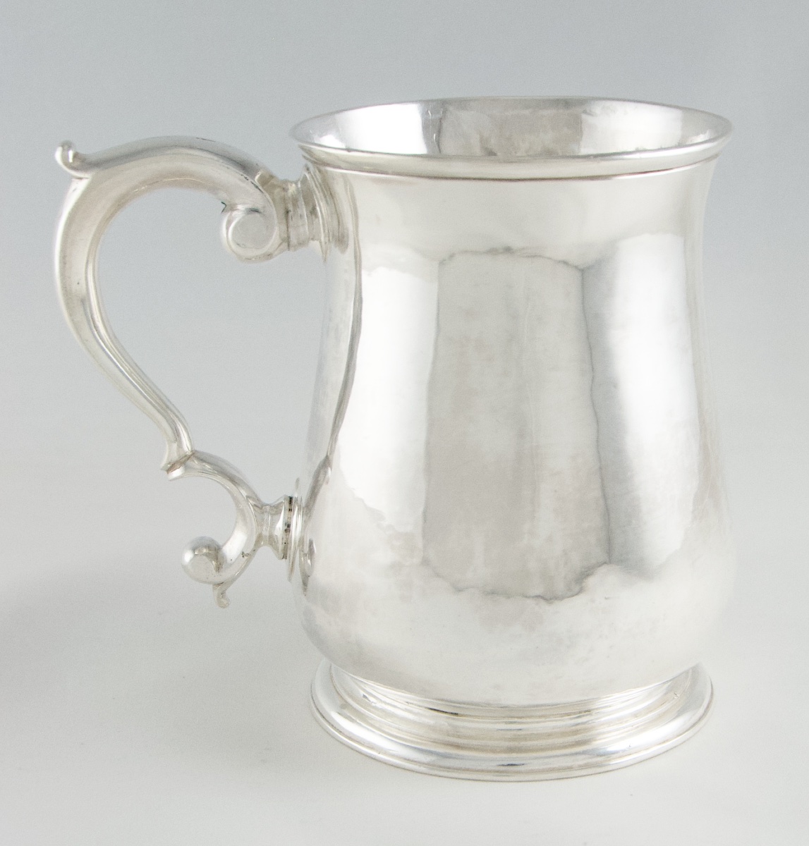 London, 1738 – George II Sterling Silver Mug By Richard Bayley-photo-1