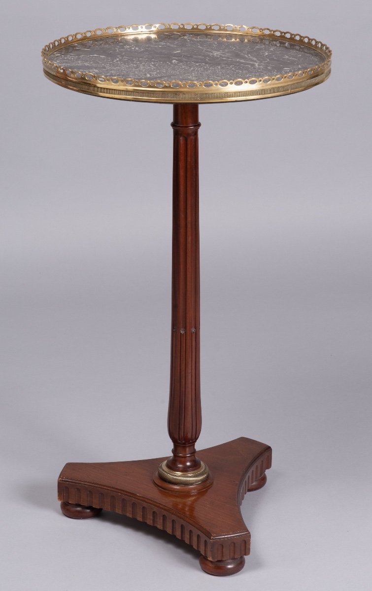 Gilt-brass Mounted Mahogany Louis XVI Guéridon, 19th Century