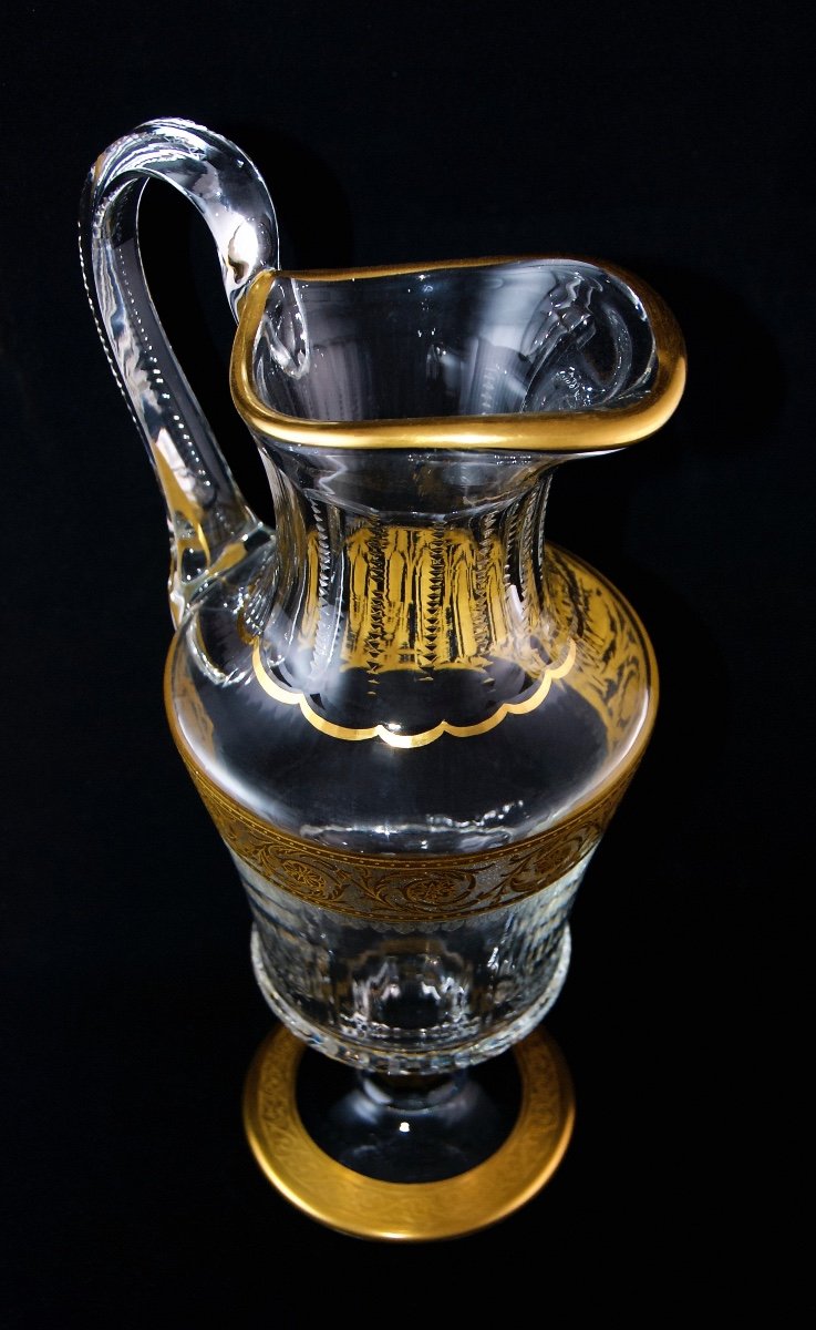 SAINT-LOUIS - Carafe broc à eau en cristal au plomb rehaussé d'or, modèle Thistle-photo-3