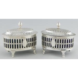 Paris 1787 – Paire de salières couvertes d’époque Louis XVI en argent massif