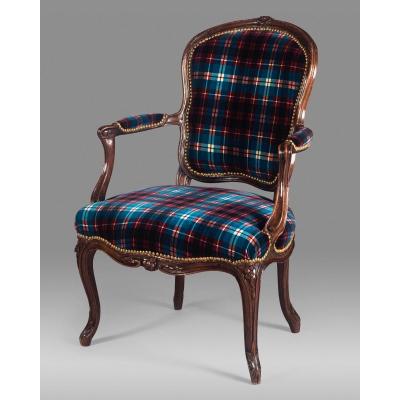 Fauteuil en cabriolet d'époque Louis XV estampillé Étienne MEUNIER, XVIIIe siècle