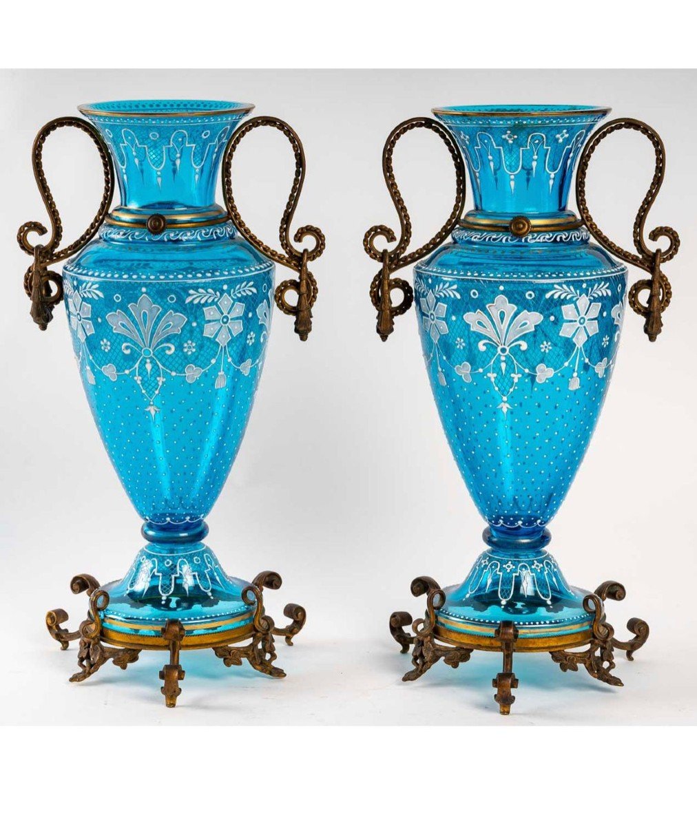 Belle Paire De Vases En Cristal Bleue émaillés, Décor Fleurs Et Bronze-photo-2