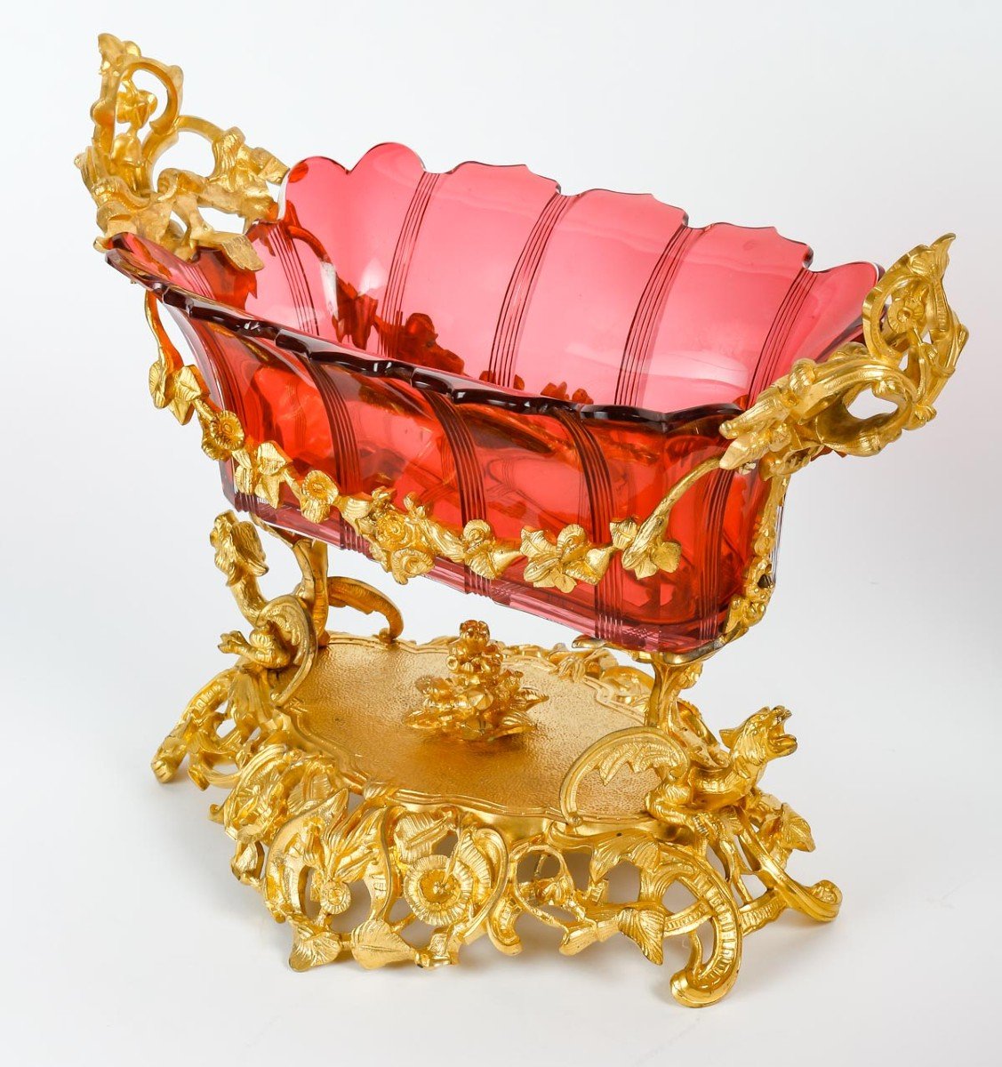 Très Importante Garniture En Cristal De Bohême Rouge, Monture En Bronze Doré-photo-3