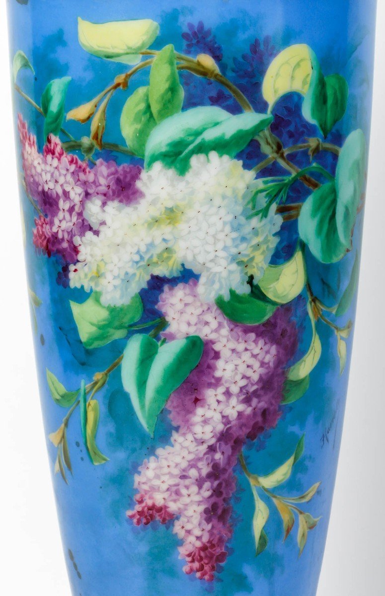TRÉS GRAND Vase En Opaline De Baccarat Bleu, Décoré Par Des Dessins De Fleurs -photo-3
