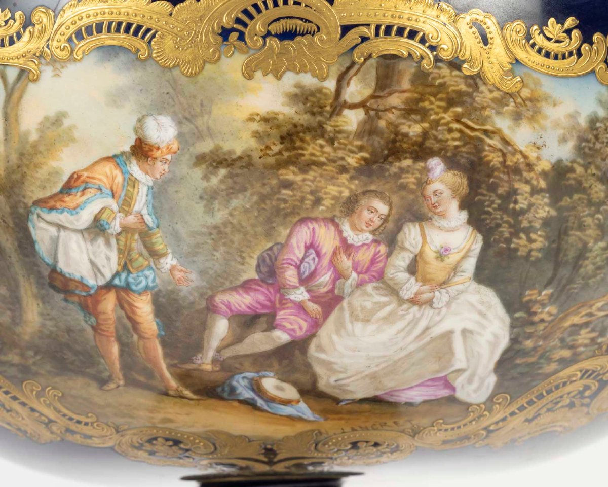 Coupe centre de table en porcelaine dans le goût de Sèvres, XIXᵉ siècle-photo-3