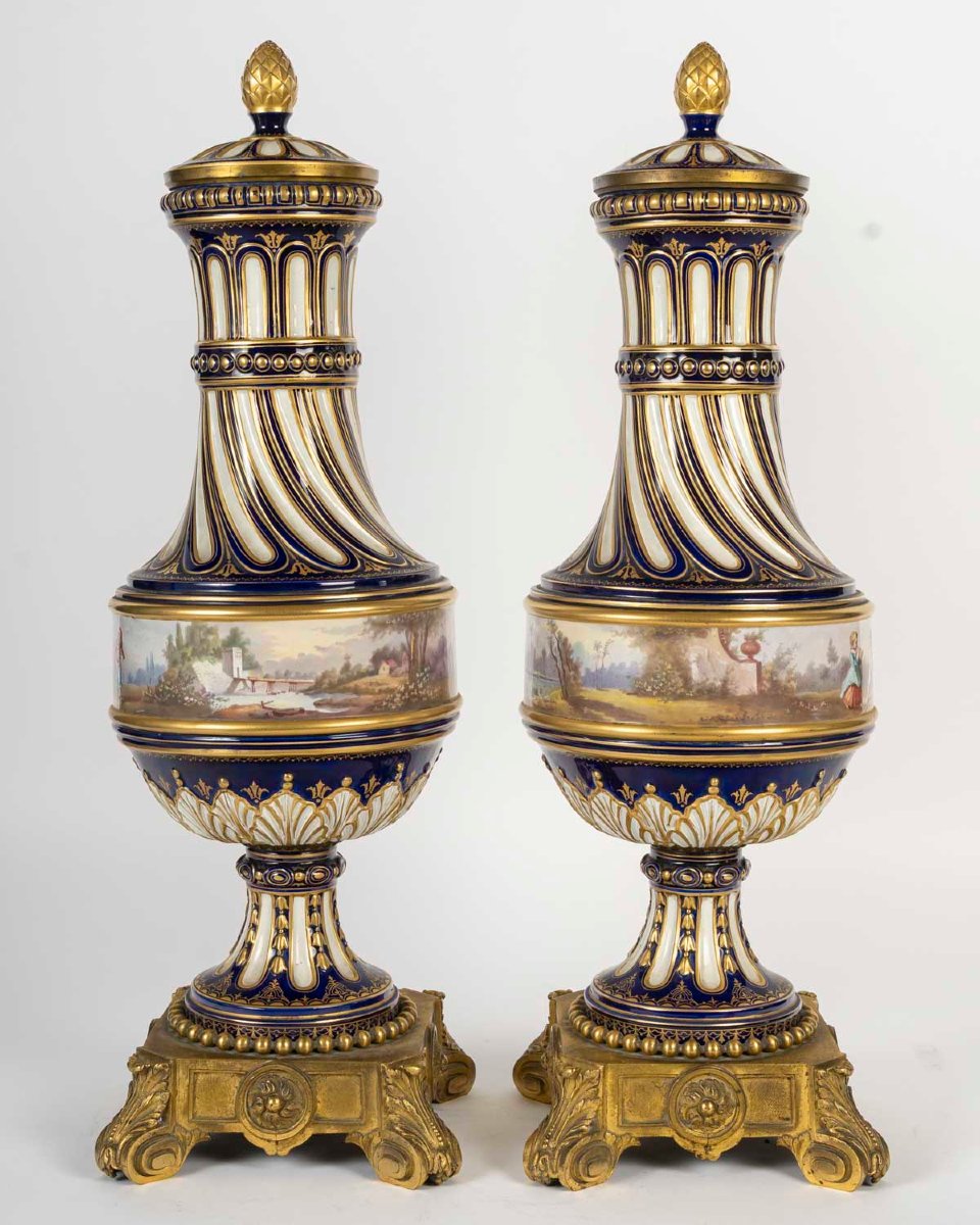 Pair Of Large Twisted Vases In Painted And Gilded Porcelain, 19th Century-photo-3