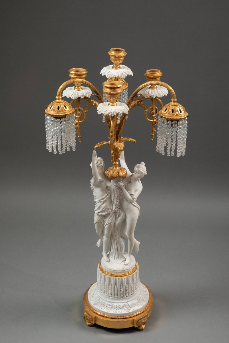 Garniture de trois pièces en biscuit et bronze doré, XIXᵉ siècle-photo-5
